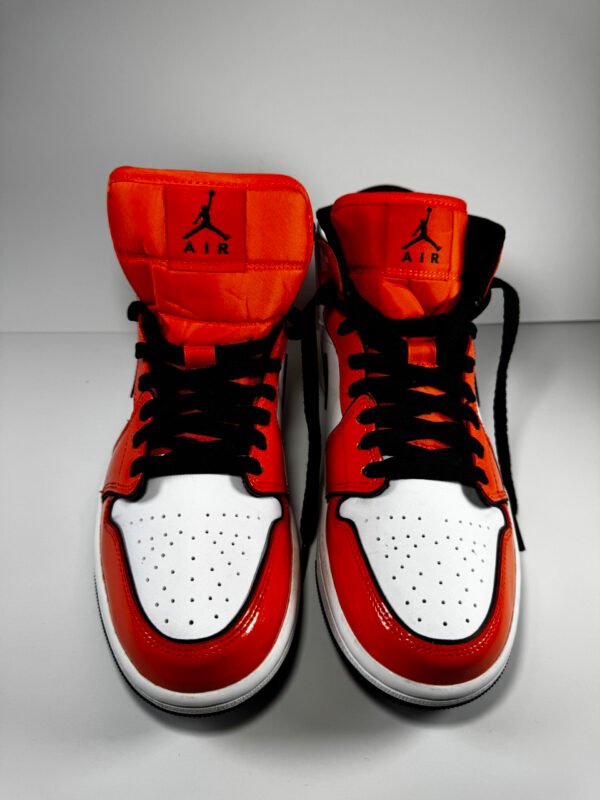 Jordan 1 Zoom Air CMFT Orange Black White Sneakers Men's Size 8.5