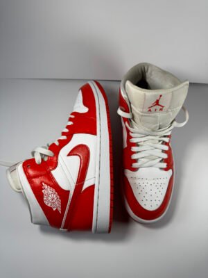 IMG_2935 Nike Air Jordan 1 Mid Gym Red White BQ6472-116 Youth Size 8Y / Women's 9.5