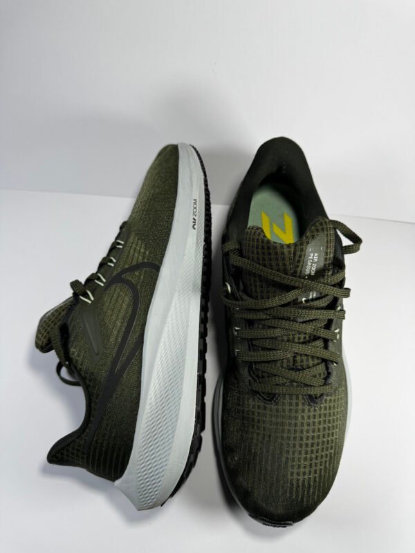 IMG_2941 Nike Air Zoom Pegasus 39 Medium Olive Green DH4071-300 Men's Size 8.5