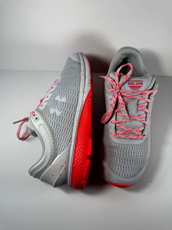Under Armour Charged Escape 3 Gray Red Running Shoes 3021966-106 Women's Size 8